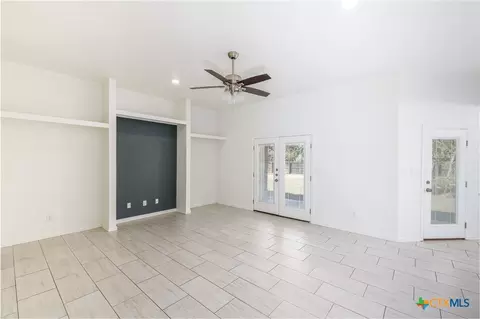 Living - 228 Plum St, Luling, TX 78648 photo 3 of 4