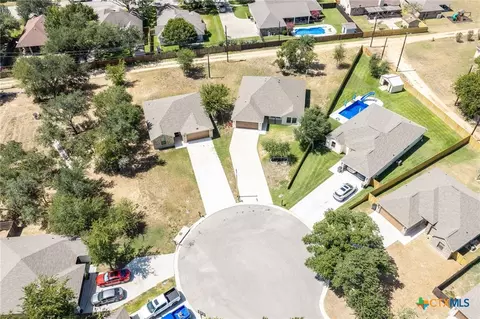 View/Area - 228 Plum St, Luling, TX 78648 photo 2 of 8