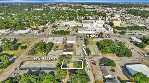308 E Guadalupe St, Victoria, TX 77901