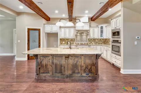 Kitchen - 249 Post Oak Bnd, Inez, TX 77968 photo 1 of 3