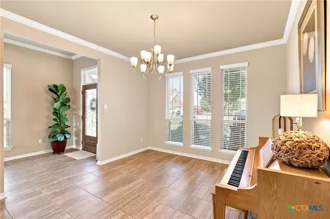 Entry Way - 7005 Sundown Ct, Temple, TX 76502 photo 2 of 5