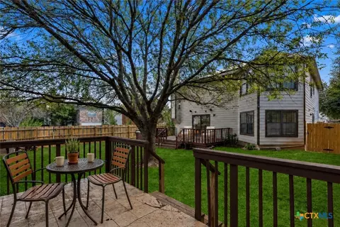 Exterior - 551 Thicket Ln, Kyle, TX 78640 photo 6 of 10