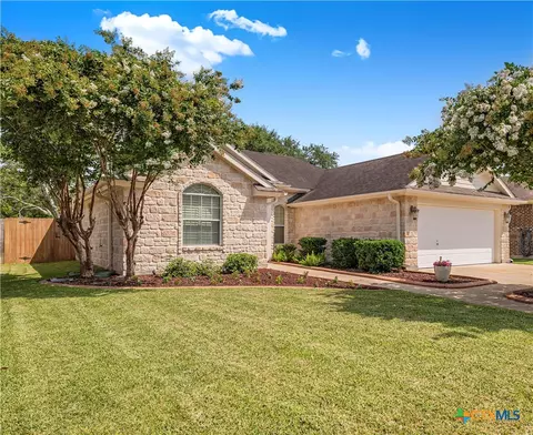 308 Green Gable Dr, Victoria, TX 77904