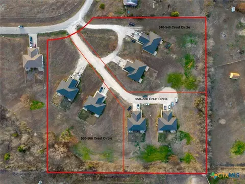 560-566 Crest Circle Dr, San Marcos, TX 78666