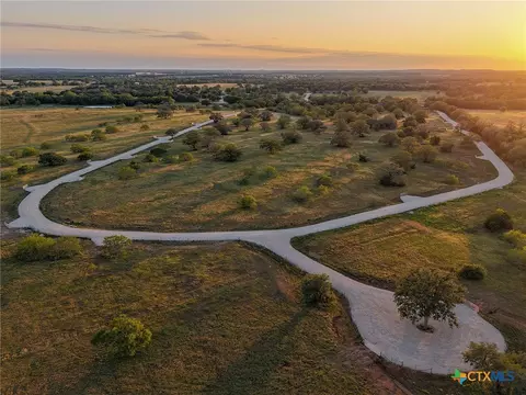 1018 Main Loop Rd, Waelder, TX 78959 photo 5