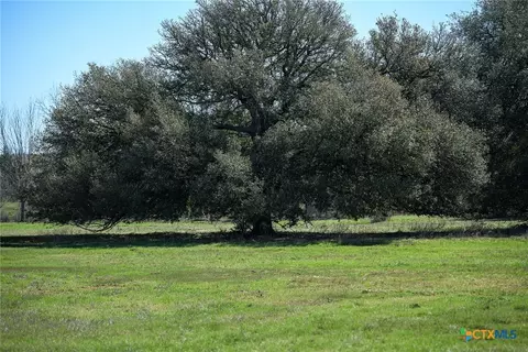 1018 Main Loop Rd, Waelder, TX 78959 photo 9