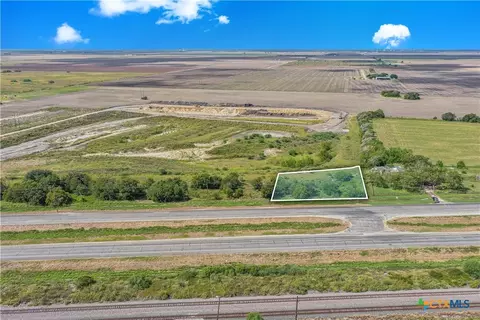 11833 Us Highway 87, Victoria, TX 77905
