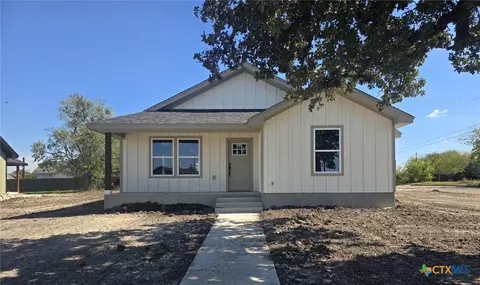 502 N 14th St, Gatesville, TX 76528