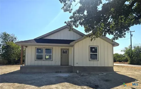 502 N 14th St, Gatesville, TX 76528