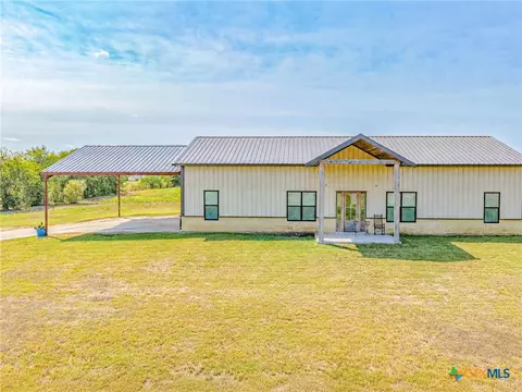 487 County Road 301, Shiner, TX 77984