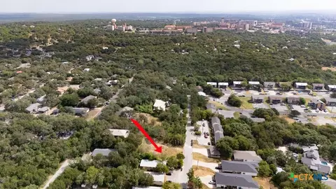 1104 Advance St, San Marcos, TX 78666