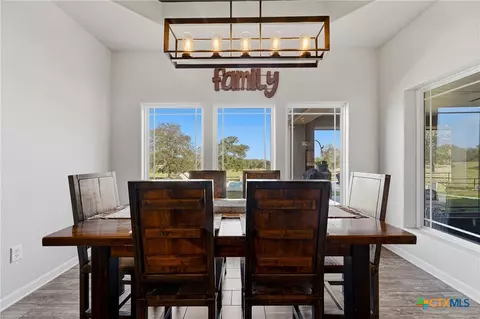 Dining - 494 Flash Cir, Luling, TX 78648 photo 1 of 2