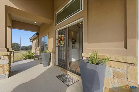 Entry Way - 494 Flash Cir, Luling, TX 78648 photo 1 of 7