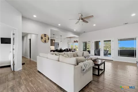 Other - 494 Flash Cir, Luling, TX 78648 photo 2 of 8
