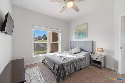 Bedroom - 494 Flash Cir, Luling, TX 78648 photo 3 of 6