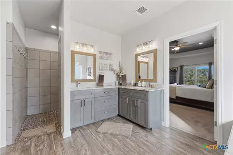 Other - 494 Flash Cir, Luling, TX 78648 photo 6 of 8