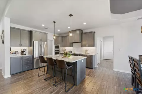 Kitchen - 494 Flash Cir, Luling, TX 78648 photo 1 of 6