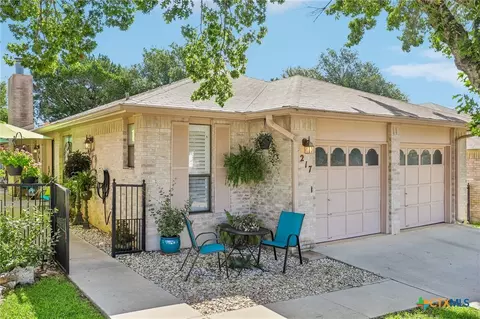 1217 Bluff Creek Cir, New Braunfels, TX 78130