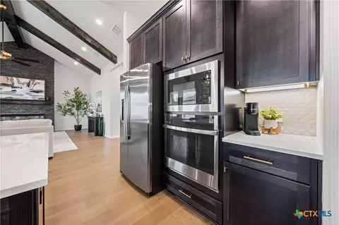 Kitchen - 126 Lasso Loop, Lorena, TX 76655 photo 5 of 7
