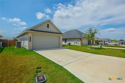 Exterior - 1921 Euclid Dr, Temple, TX 76504 photo 2 of 6