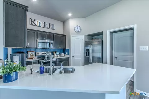 Kitchen - 1921 Euclid Dr, Temple, TX 76504 photo 1 of 3