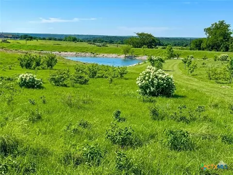 135 County Road 360, Gatesville, TX 76528