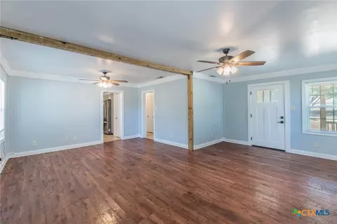 Living - 814 E Young Ave, Temple, TX 76501 photo 2 of 5