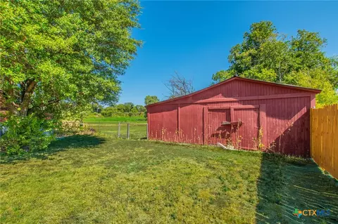 Exterior - 814 E Young Ave, Temple, TX 76501 photo 6 of 6