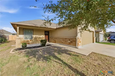 1306 Fern Ct, Gonzales, TX 78629