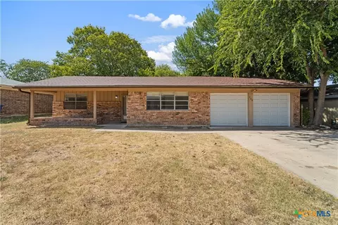 206 Cottonwood Dr, Copperas Cove, TX 76522