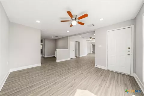 Living - 1585 E Central, Lorena, TX 76655 photo 2 of 6