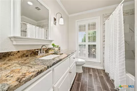 Bath - 5112 Old Caufield Ranch Rd, Mcgregor, TX 76657 photo 1 of 8