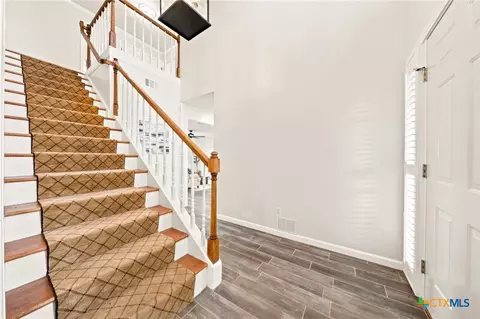 Entry Way - 5112 Old Caufield Ranch Rd, Mcgregor, TX 76657 photo 3 of 5