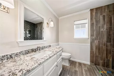 Bath - 5112 Old Caufield Ranch Rd, Mcgregor, TX 76657 photo 7 of 8