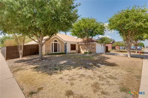 2401 Gail Dr, Copperas Cove, TX 76522