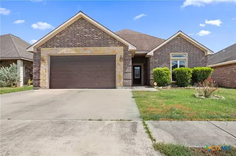615 Mason Cir, Victoria, TX 77904