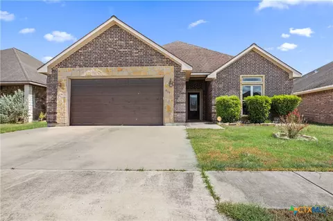 615 Mason Cir, Victoria, TX 77904
