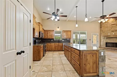 Kitchen - 608 Jake Dr, Jarrell, TX 76537 photo 7 of 10