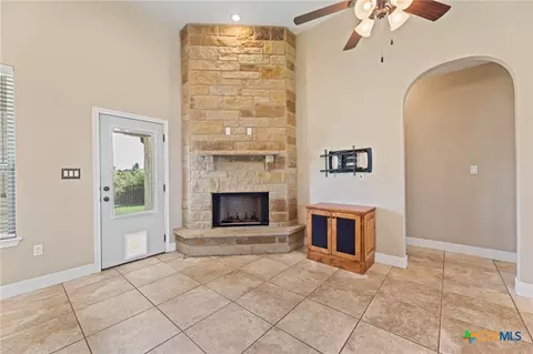 Living - 608 Jake Dr, Jarrell, TX 76537 photo 4 of 7