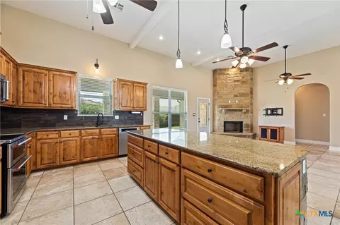 Kitchen - 608 Jake Dr, Jarrell, TX 76537 photo 8 of 10