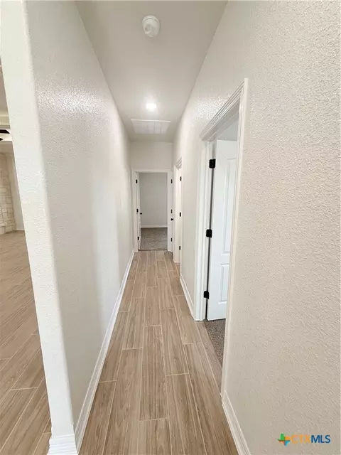 Entry Way - 7902 Milo Dr, Killeen, TX 76542 photo 2 of 2