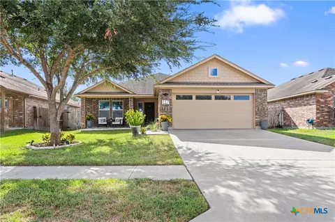 117 Flint Rock Ct, Victoria, TX 77904