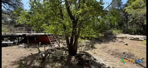 502 Creekside Dr, Canyon Lake, TX 78133