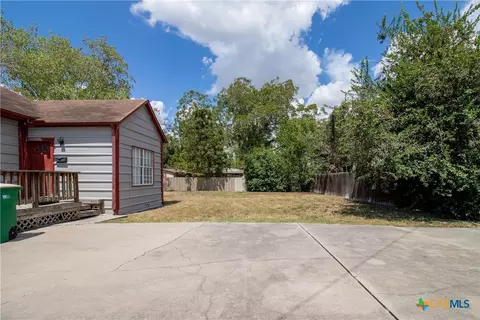 306 E Brazos, Victoria, TX 77901