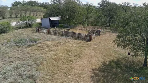 39 Dowdy, Kingsbury, TX 78638