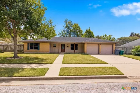 5006 Evergreen St, Victoria, TX 77904