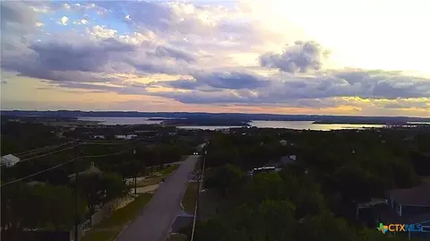 807 Heritage Hl, Canyon Lake, TX 78133