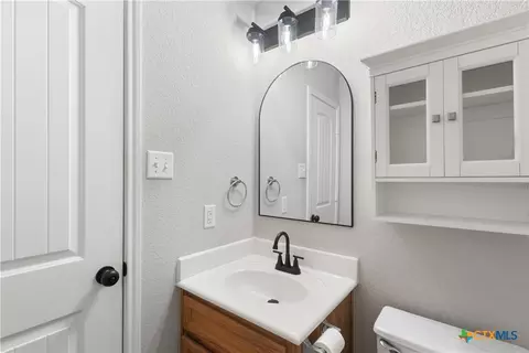 Bath - 211 Mccullough Loop, Temple, TX 76502 photo 4 of 4