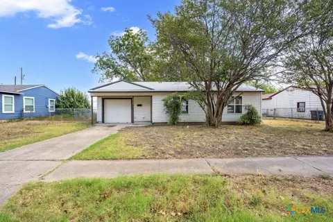 808 Crockett Dr, Killeen, TX 76541