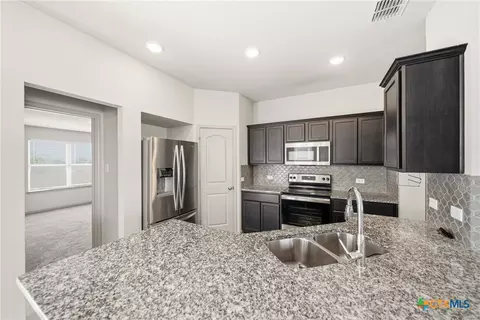 Kitchen - 3038 Dade Loop, Temple, TX 76504 photo 1 of 2
